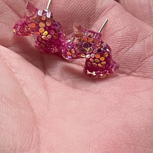 🎈Sale 🎈2 for $10 NWOT Kawaii pink sparkle confetti unicorn post earrings - Picture 7 of 7